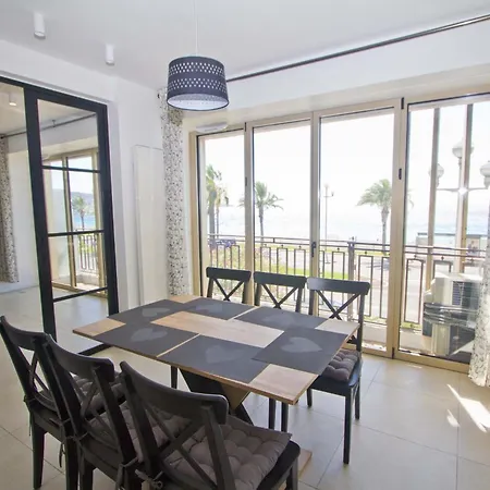 Sea Front Palace Promenade