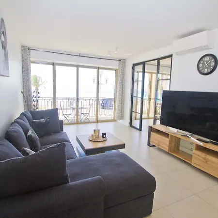 Sea Front Palace Promenade Apartment