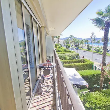 Sea Front Palace Promenade Apartment *