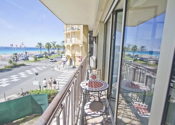 Sea Front Palace Promenade *