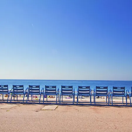 Sea Front Palace Promenade