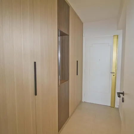 Sea Front Palace Promenade *