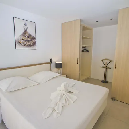 Sea Front Palace Promenade Appartement *